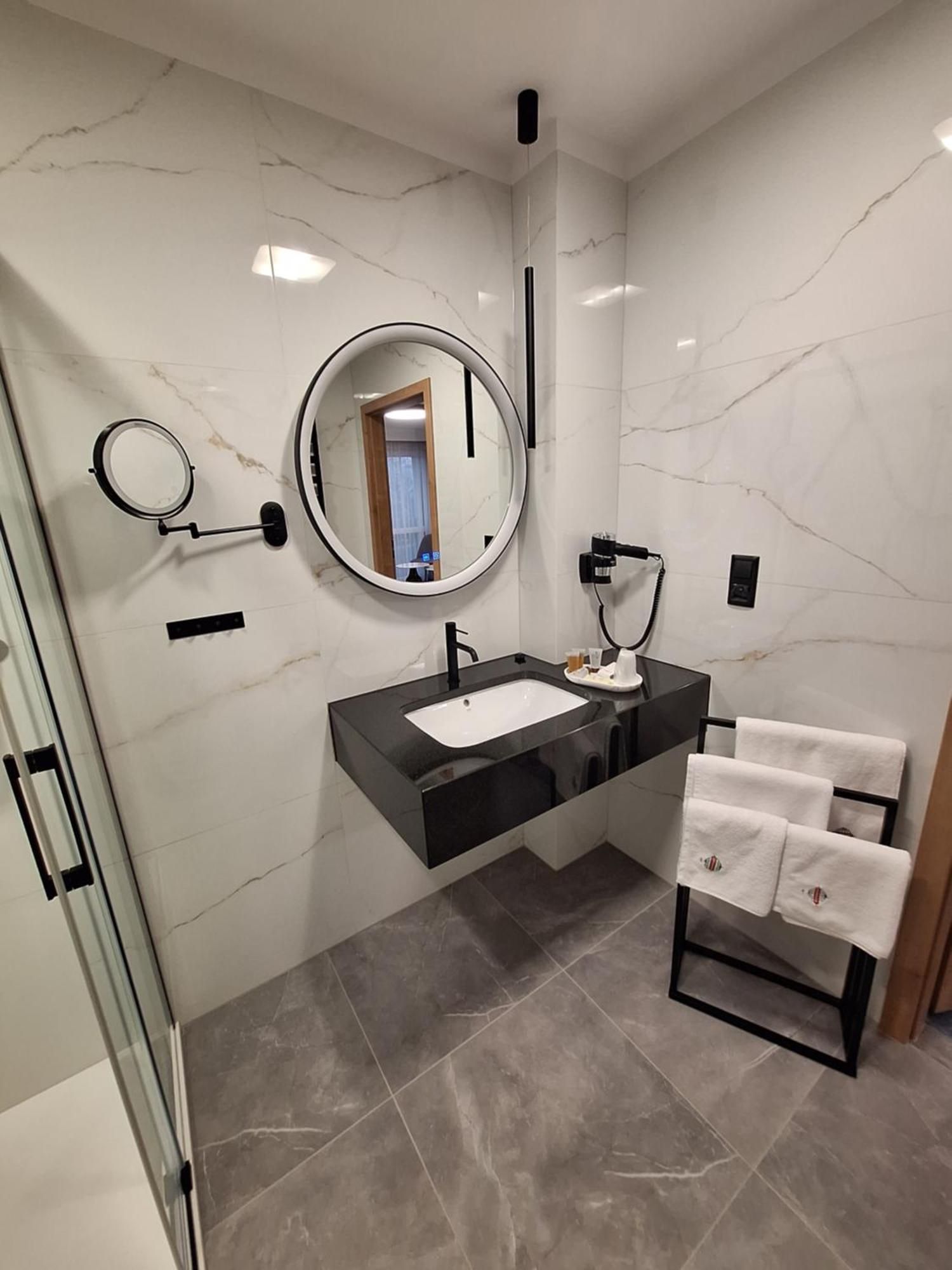 Hotel Gromada Łomża Екстериор снимка