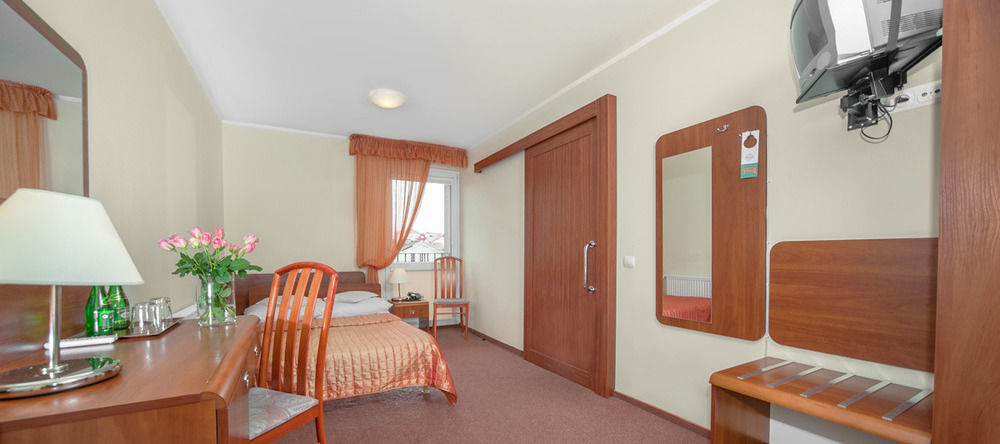 Hotel Gromada Łomża Екстериор снимка