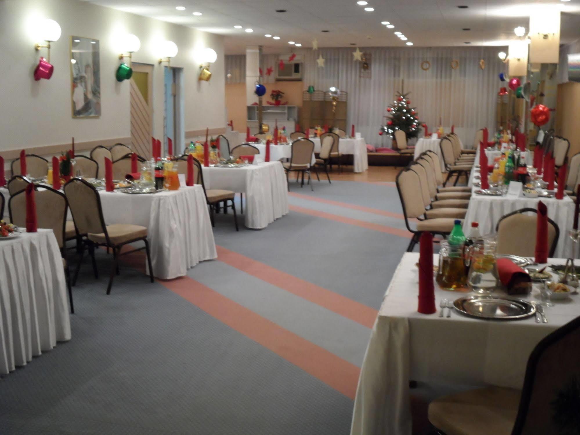 Hotel Gromada Łomża Екстериор снимка