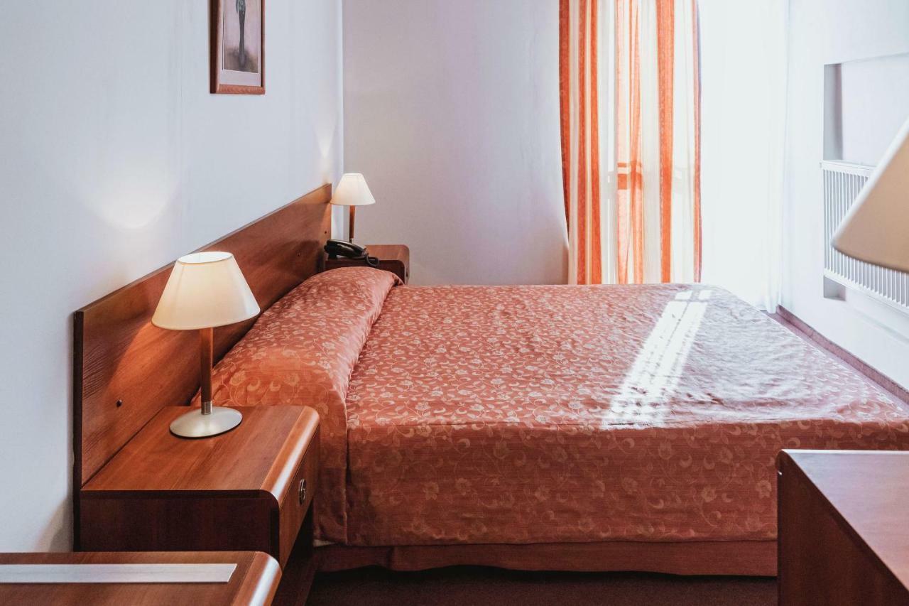 Hotel Gromada Łomża Екстериор снимка