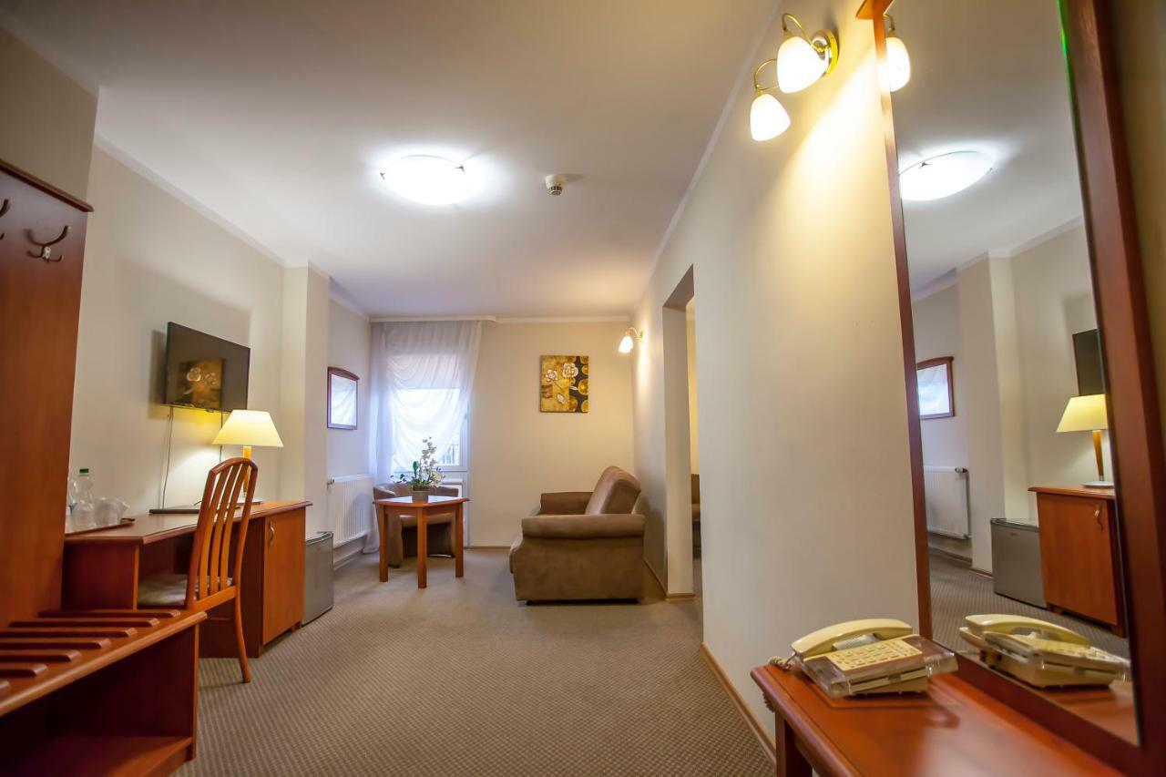 Hotel Gromada Łomża Екстериор снимка