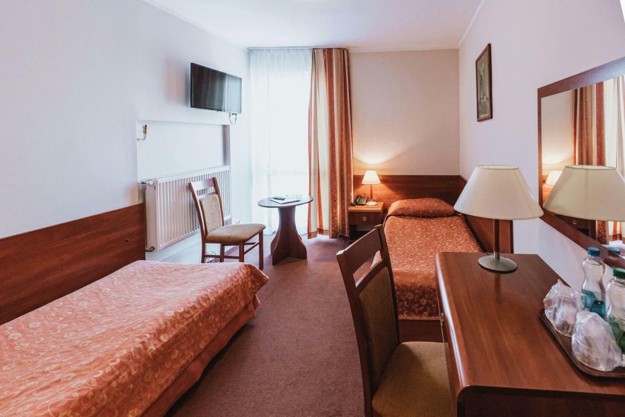 Hotel Gromada Łomża Екстериор снимка